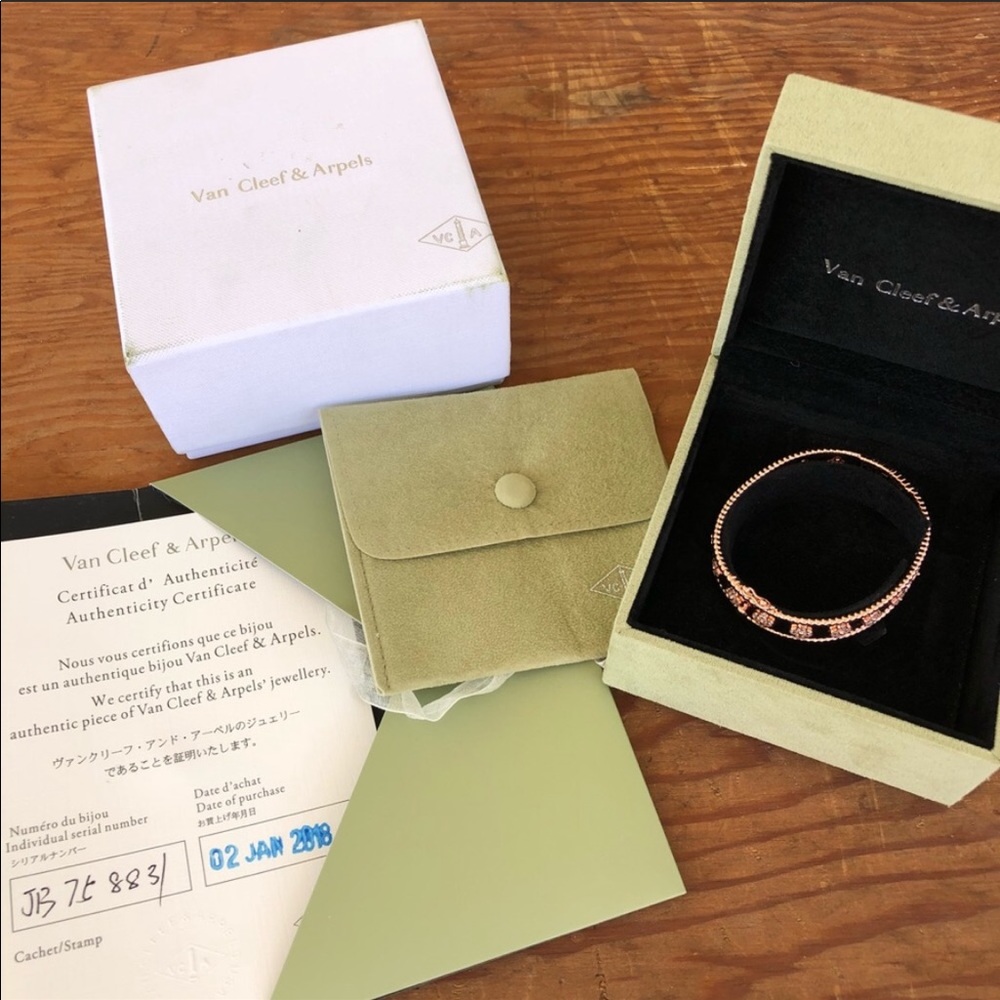 Brand new VCA rose gold bracelet - Picture 5 of 6